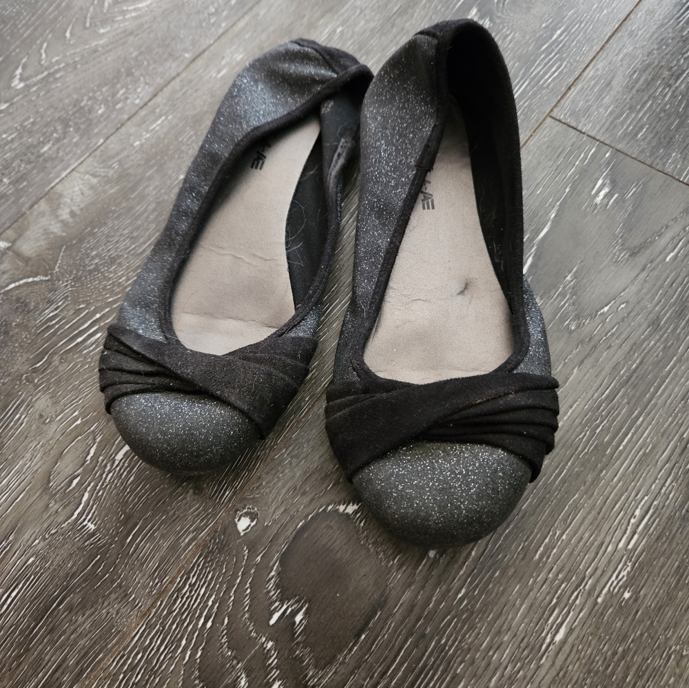 American Eagle flats